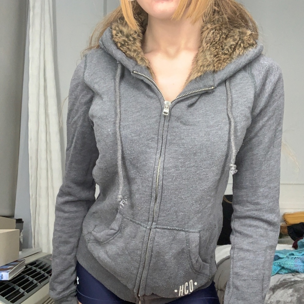 hollister furry zip up sweater